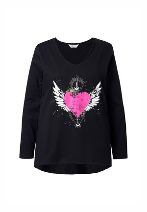 Zwarte langemouwen shirt met een V-hals en een grafisch ontwerp van een roze hart, witte vleugels en abstracte accenten. Van katoen.