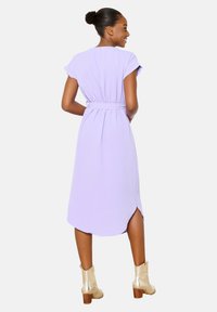 LolaLiza WITH V-NECK - Kasdienė suknelė - pastel lilac