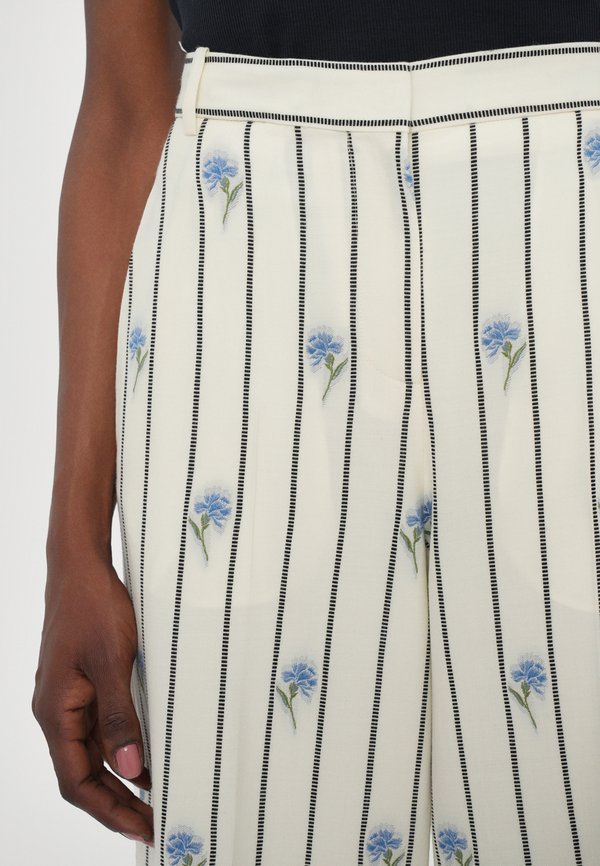 WIDE LEG TROUSERS - Trousers4