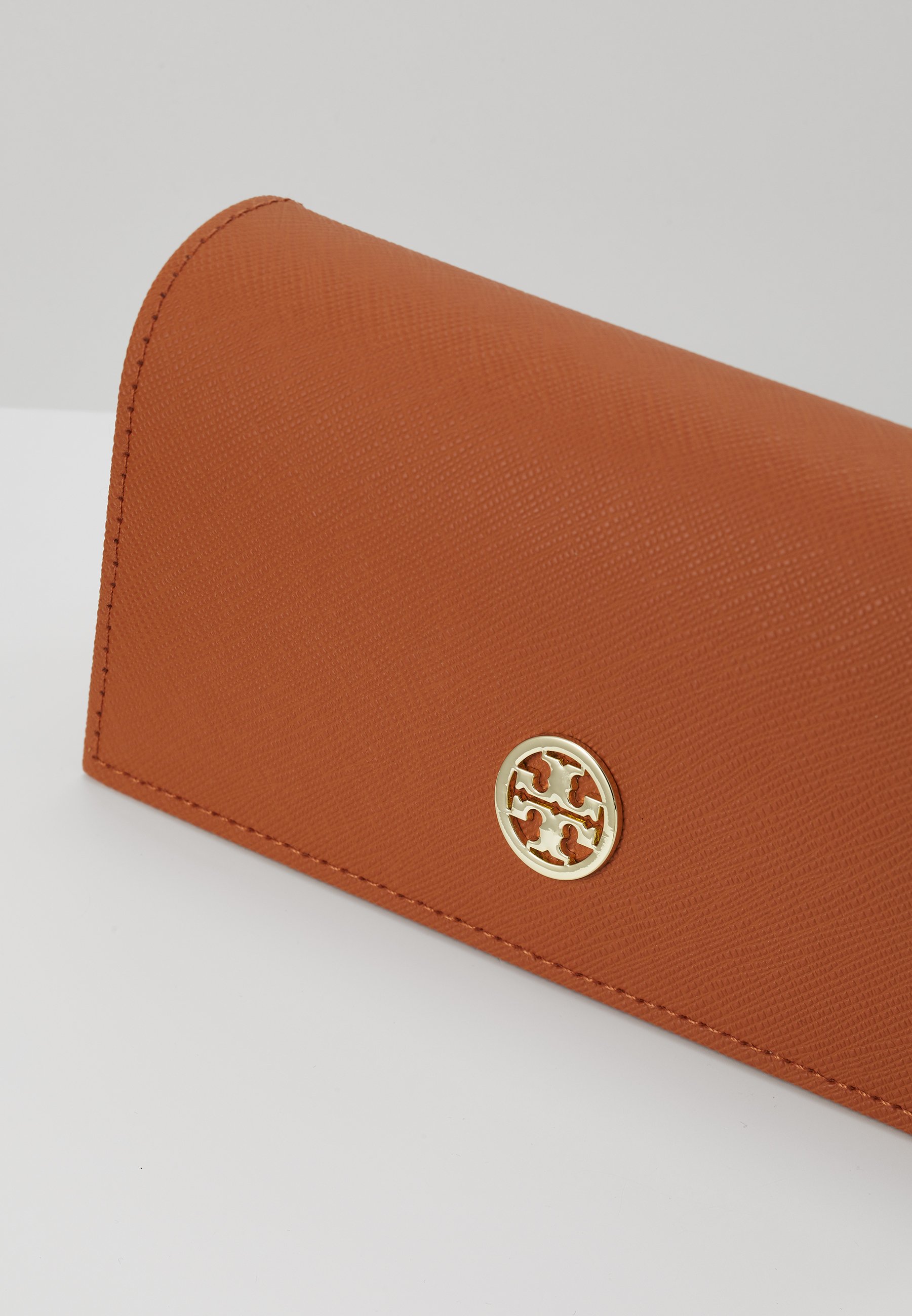tory burch sunglasses case