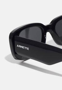 Arnette LITTY UNISEX - Akiniai nuo saulės - black