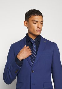 BOSS HANK SPREAD - Camisa - navy