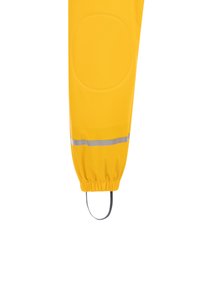 Kollane veekindel vihmapükste paar reflekteeriva ribaga, elastsete mansettide ja põlvetugedega. Sile tekstuur ja vastupidav materjal.