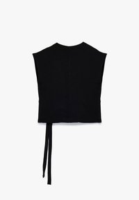 Zwart cropped top met een ontspannen pasvorm, met een ronde halslijn, korte mouwen, textuurstof en een strikdetail aan de achterkant.