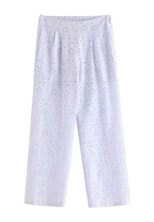 Hvide bukser med brede ben, elastisk talje og lille blomstret udskæringsmønster over hele stoffet.