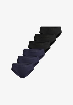 Sześć par gładkich bawełnianych majtek w kolorze czarnym i granatowym ułożonych w dwóch nachodzących na siebie rzędach.