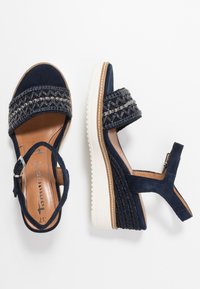 Tamaris Plateausandalette - navy