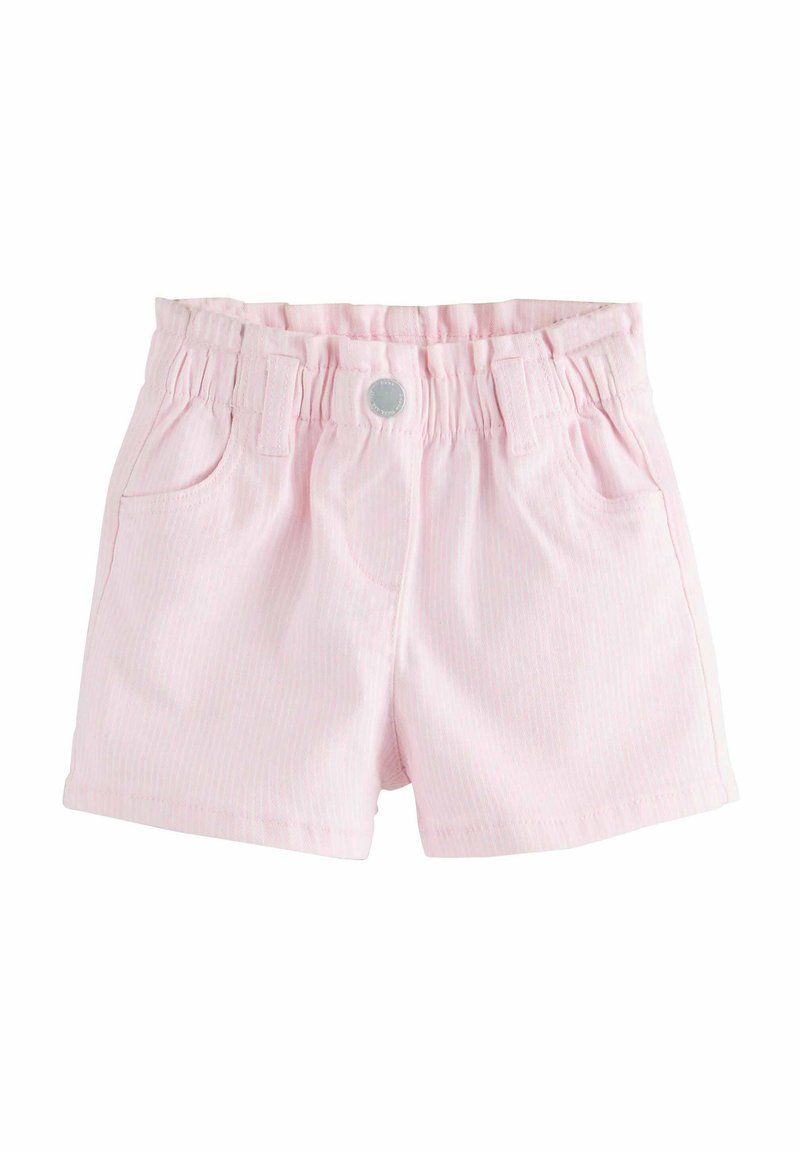 Shorts en coton roses avec une taille élastique, dotés de deux poches avant, d'un bouton décoratif et de légères rayures verticales.