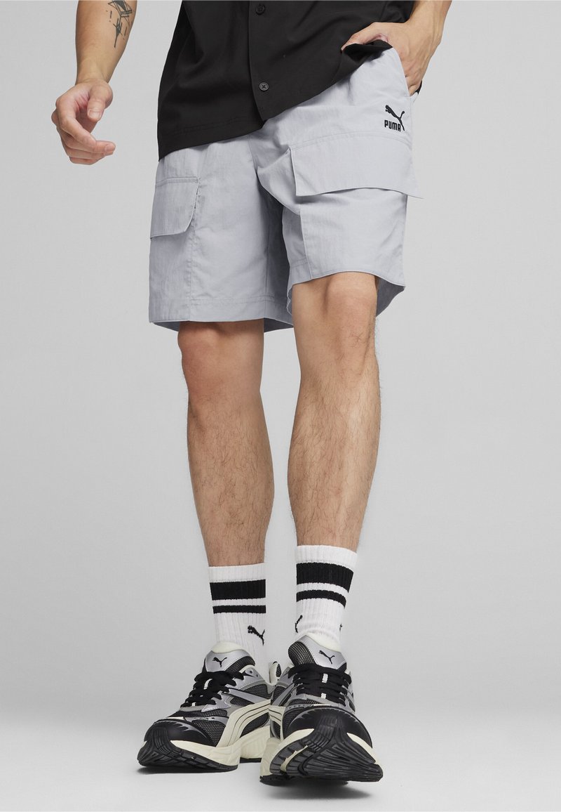 Puma CLASSICS - Shorts - gray fog