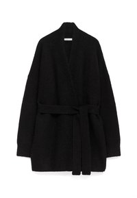 Svart öppen cardigan i mjuk, texturerad tyg. Har ett knytbälte och vida ärmar, med en avslappnad silhuett och utan knäppningar.