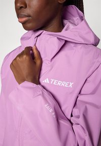 Adidas Terrex RAIN  - Jachetă impermeabilă - preloved purple