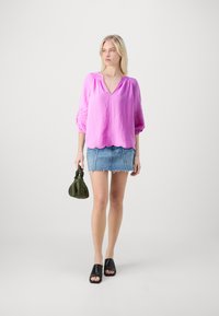 GAP EYELET - Blouse - budding lilac