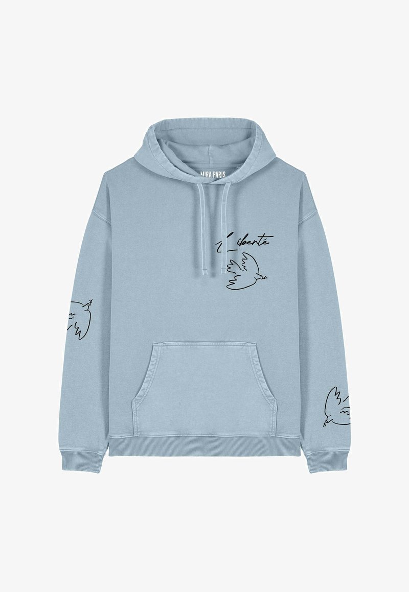 Svetlomodrá bavlnená mikina s kapucňou a prednou kapsou, zdobená čiernymi ilustráciami vtákov a rukopisným textom na hrudi a na rukáve.