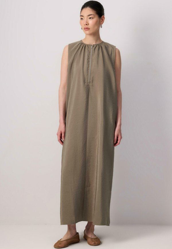 ZIPPERED CUPRA  - Maxikleid - khaki