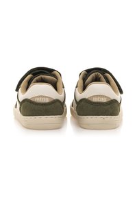 mtng BAREFOOT - Sneakers basse - verde