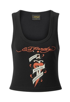 Mustat hihattomat tanktopit, joissa on pyöreä pääntie. Keskellä on sydämen ja puukon kuva, jonka yksityiskohtia korostavat punaiset ja kermaiset sävyt.