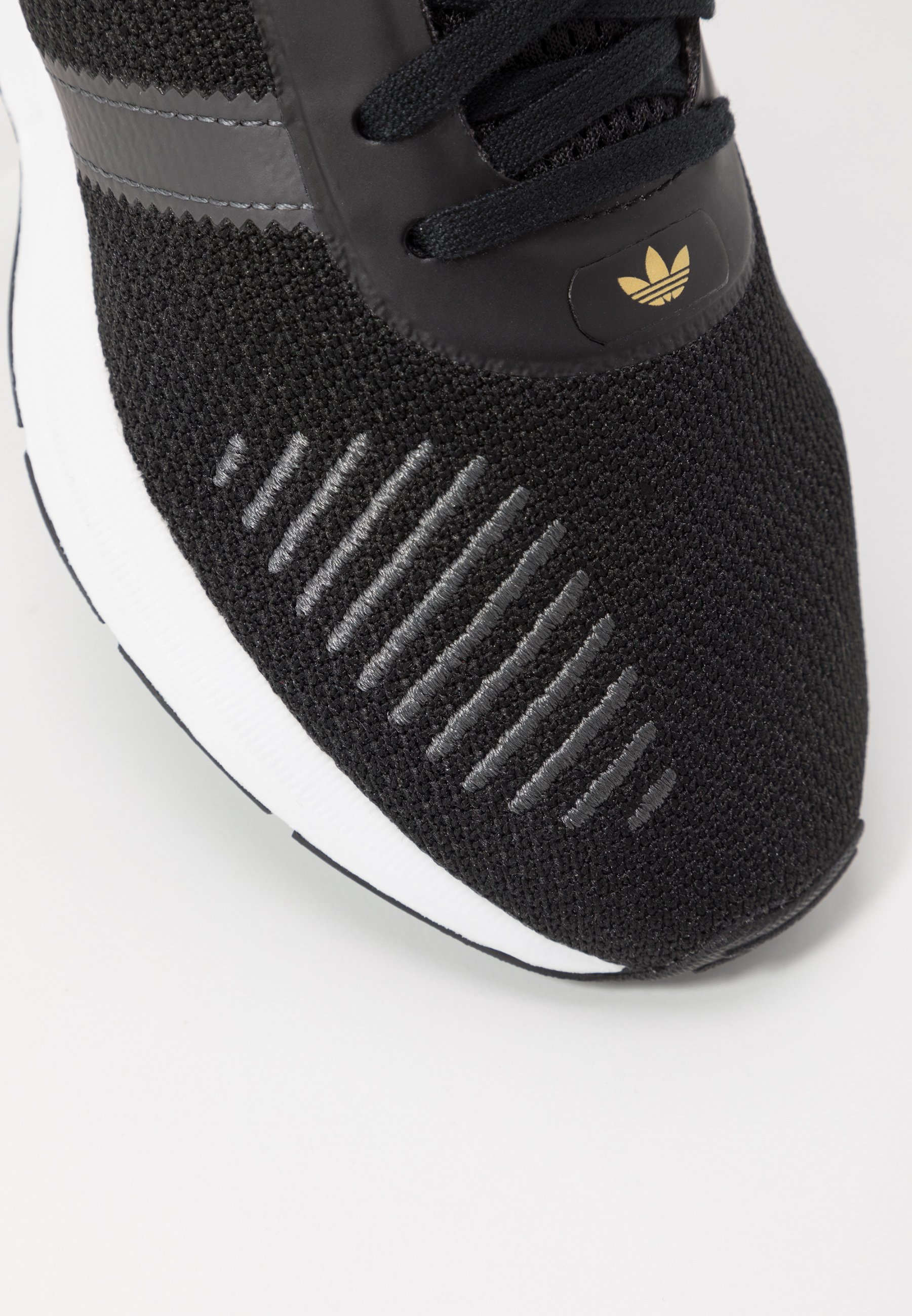 adidas Originals SWIFT Sneaker low clear blackgrey six adidas Originals SWIFT Sneaker low clear blackgrey six