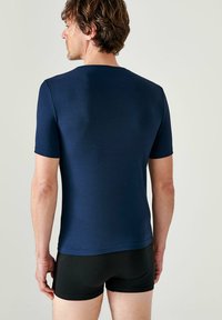 Damart SENSITIVE COL V - Camiseta interior - marine foncé