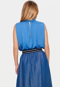 Saint Tropez AILEENSZ - Top - dutch blue