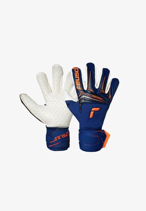 Paar blaue und weiße Reusch-Torwarthandschuhe mit orangefarbenen Akzenten und Handgelenkriemen, die die Handflächen- und Rückseiten zeigen.
