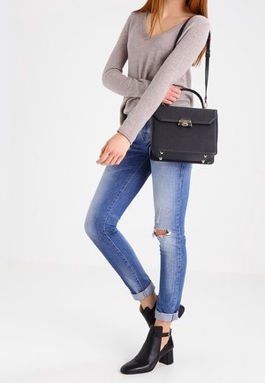 Furla, Sac à main - black