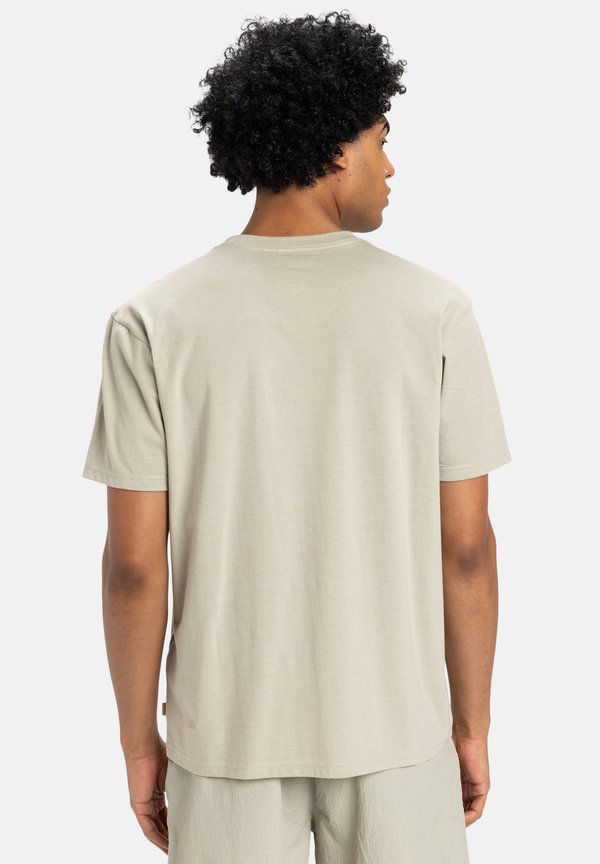 FEEL THE OUTSIDE - Print T-shirt - abbey stone solid3