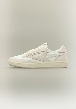 Reebok Classic, CLUB C REVENGE VINTAGE II - Маратонки - chalk