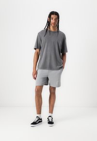 Only & Sons - ONSDAVIS 2 PACK - Treningo apatinė dalis - cloud dancer\ultimate grey Miniatiūros vaizdas 1