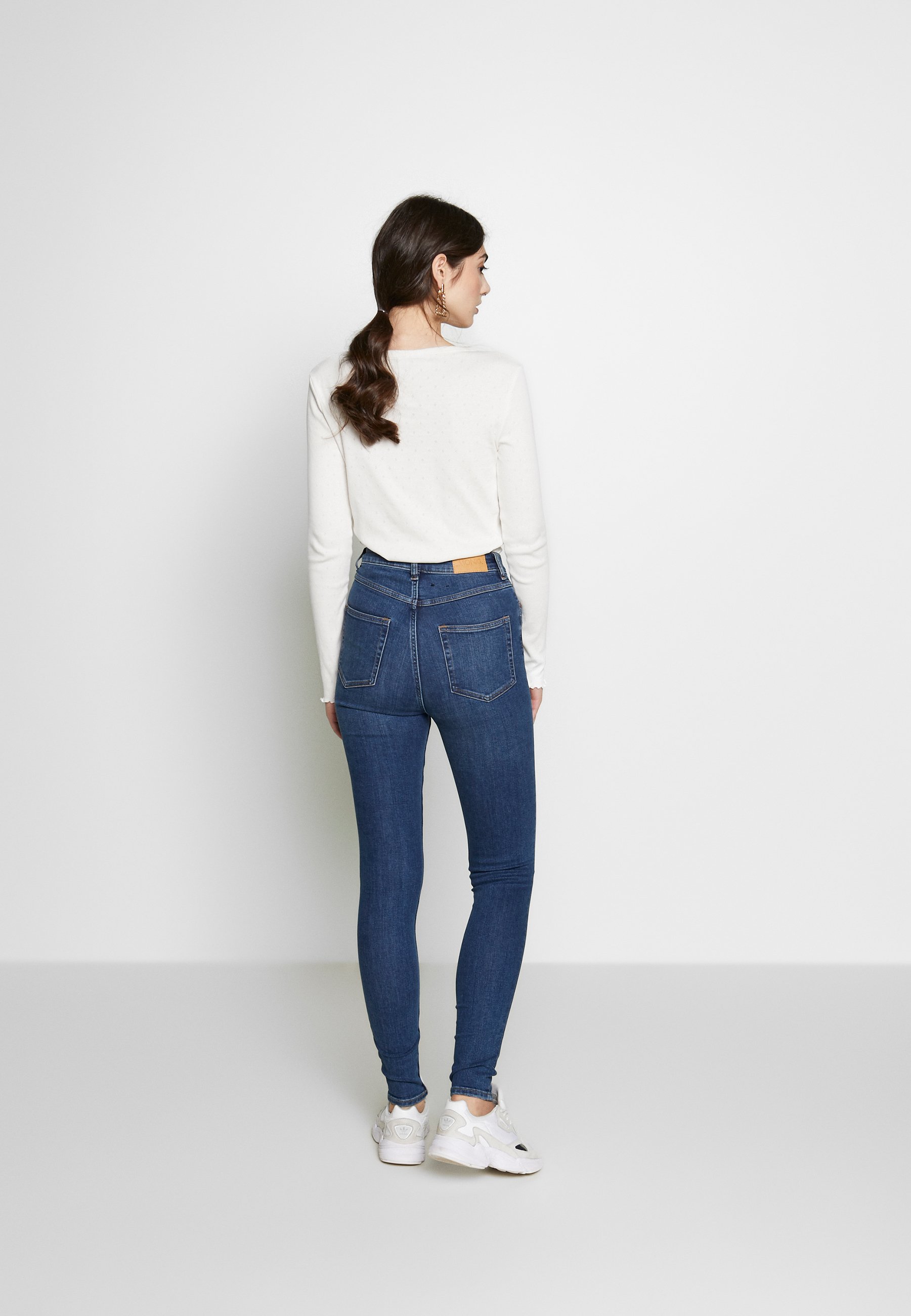 Monki OKI NEW - Jeans Skinny Fit - blue medium dusty/blue denim -  Zalando.co.uk