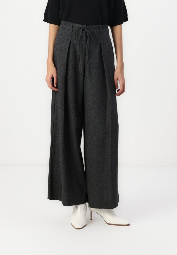 OLADALIS WIDE PANT - Trousers