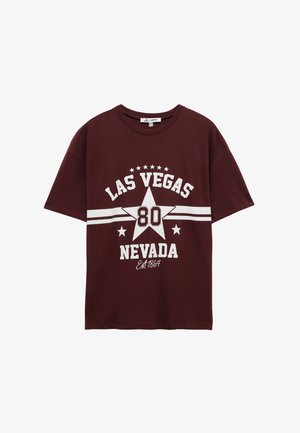 Bordeaux katoenen t-shirt met witte grafische letters "LAS VEGAS" en "NEVADA" met een ster en het jaar van oprichting, korte mouwen, relaxed fit.