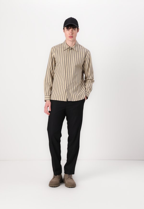 DOMAIN - Shirt - khaki3