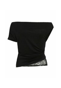 Czarny top na jedno ramię z krótkim rękawem po jednej stronie, z marszczeniem i koronkowym wykończeniem widocznym na dolnym hemie, na białym tle.
