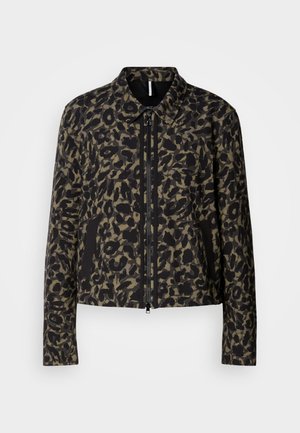 Cropped, zip-up jacket in an olive green and black leopard print design. Features a classic collar and side pockets with black accents.