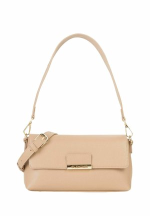 Sac à main en cuir beige Valentino avec fermeture à rabat, ferrures dorées, bandoulière réglable et plaque de marque sur le devant.