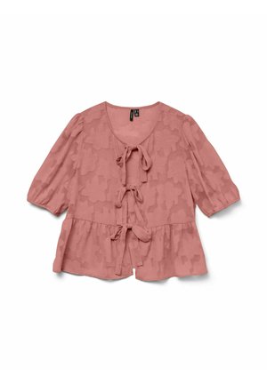Roze blouse met patroon, 3/4 pofmouwen, ronde hals, voorste peplumzoom en drie gebonden strikjes middenvoor.