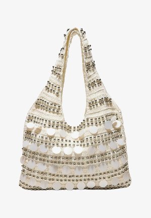 Handgewebte, cremefarbene Schultertasche mit Reihen kleiner Metallperlen und reflektierenden, runden Pailletten vorne.