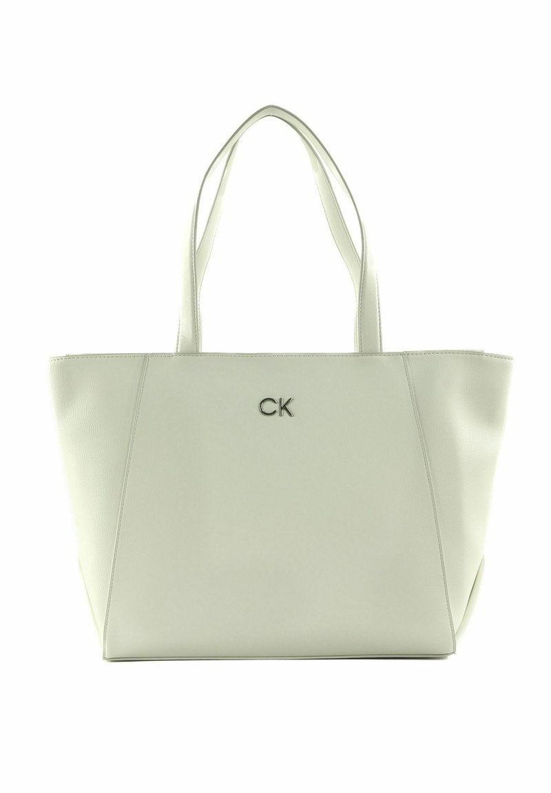 Calvin Klein DAILY MEDIUM PEBBLE - Handtas - bright white