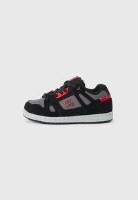 Ei valittu, black/grey/red
