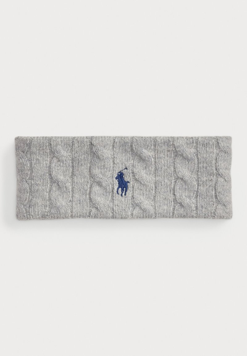 Faixa de cabeça tricotada cinza com um padrão de cable e um logótipo azul bordado de um lado. Textura suave e ajuste elástico para aquecimento.