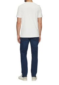 s.Oliver MIT FRONTPRINT - T-shirt print - weiß