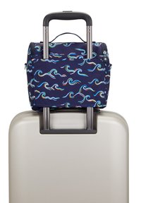 Kipling NEW CHIROU - Håndtasker - fun ocean print