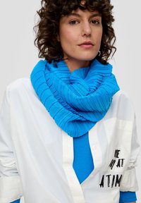 s.Oliver LEICHTER LOOP-MIT PLISSEEFALTEN - Colsjaal - royalblau