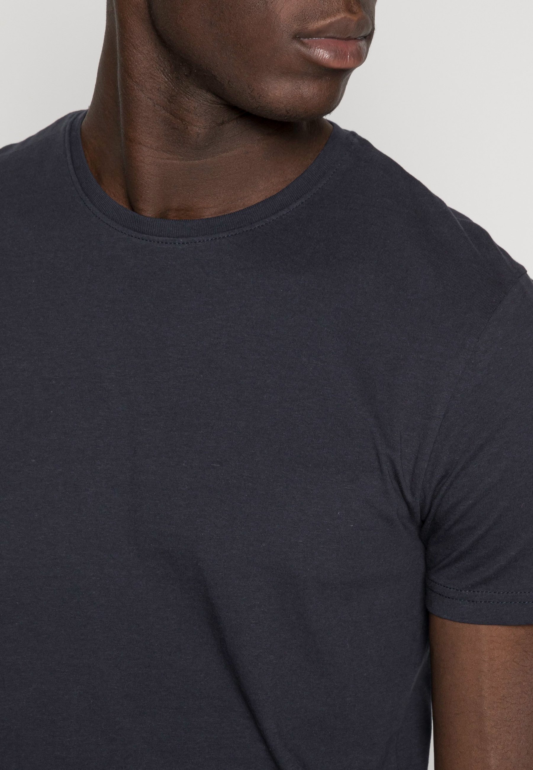 Men BARTON - Basic T-shirt Men BARTON - Basic T-shirt