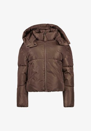 Bruine pufferjack met een ritssluiting aan de voorkant, hoge kraag en capuchon. Bevat horizontaal gestikte secties en elastische manchet. Lichtgewicht, glanzend materiaal.