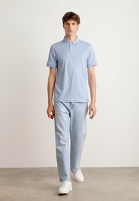 BOSS Polokošeľa - open blue