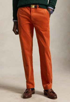 Polo Ralph Lauren STRAIGHT FIT STRETCH CORDUROY PANT - Nohavice - charles orange