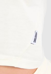 Smilodox NALANI - T-shirts basic - gelb