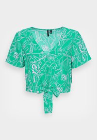 Top verde con maniche corte, caratterizzato da un design avvolgente, una parte anteriore legata e un motivo floreale bianco su un tessuto testurizzato.