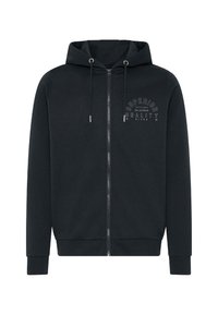 Sort zip-up hoodie lavet af blødt stof. Har en hætte med snor og et fronttryk med teksten "SUPERIOR QUALITY." Ribbet manchetter og kant.